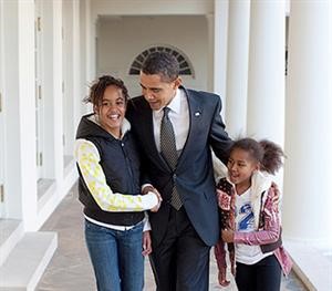 أوباما: المدارس الحكومية لا تقدم مستوى التعليم ذاته الذي تحصل عليه ابنتاي من المدارس الخاصة