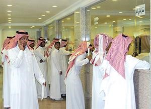 «بوز آند كومباني»: البطالة العالية بين الخليجيين تدعو لوضع قانون شامل للعمل المرن