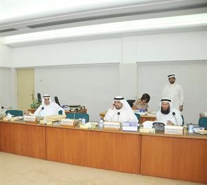 خالد السلطان وديوسف الزلزلة واحمد السعدون اثناء الاجتماع﻿
