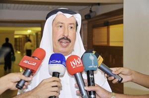 احمد الهارون متحدثا للصحافيين﻿