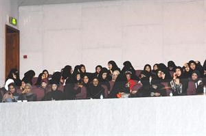 الطالبات حرصن على حضور العمومية
