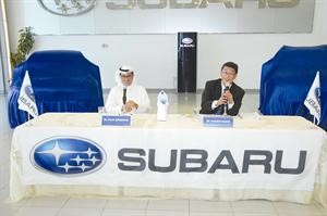 طلال بهبهاني وياسوشي ناجايي خلال المؤتمر الصحافي للاعلان عن اطلاق 3 سيارات جديدة كلياسعد هنداوي
