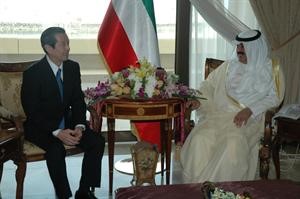 خالد الجارالله مستقبلا السفير الياباني﻿