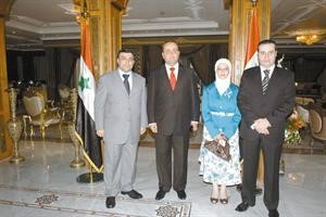 السكرتير الثاني فراس الشنتا والسكرتير الاول احمد دياب وزياد مرعي وحنان مبيض
