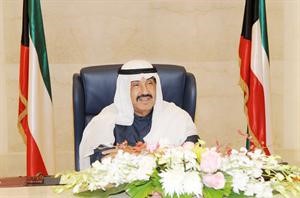 سمو رئيس الوزراء الشيخ ناصر المحمد خلال الجلسة