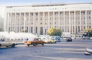حاكم مصرف سورية المركزي لـ «الأنباء»: القطاع المصرفي في سورية متنوع ومنفتح