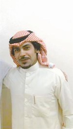 تركي عواد: أمشي غريباً وداخلي ألف دولة