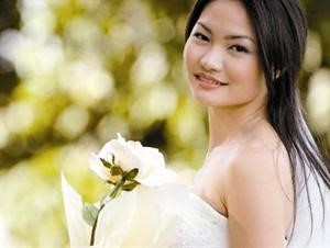 تايوانية تزوجت نفسها!