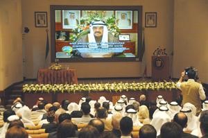 سمو رئيس الوزراء الشيخ ناصر المحمد خلال كلمته المتلفزة
