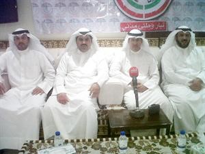 العبيسان والشليمي والطويح خلال الندوة
