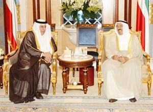 صاحب السمو الامير لدى استقباله السفير السعودي دعبدالعزيز الفايز