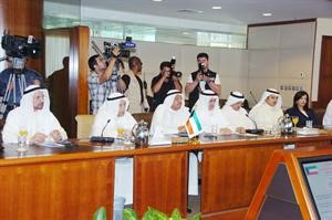 علي الغانم مترئسا وفد الغرفة خلال اللقاءقاسم باشا