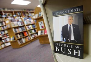 مذكرات الرئيس الاميركي الاسبق جورج بوش نقاط القرار على ارفف المكتبات ابتداء من امس 	افپ