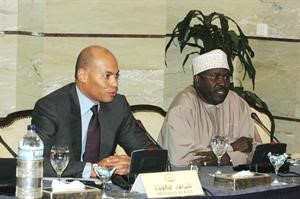 وزير الدولة السنغالي والسفير السنغالي خلال المؤتمر﻿﻿محمد ماهر﻿