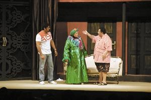 مشهد من مسرحية بيت المرحوم
﻿