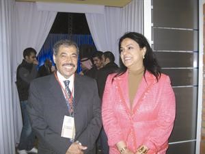 الزميلة دنرمين الحوطي مع عبدالعزيز البابطين﻿