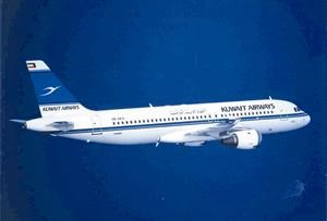 «الكويتية» أول شركة طيران عربية تهبط في مطار مبارك الدولي