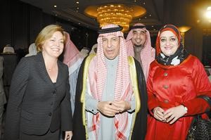 السفير السعودي دعبدالعزيز الفايز والسفيرة الاميركية ديبورا جونز ود هند الشومر
﻿