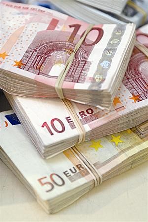 تكلفة الانسحاب من منطقة اليورو تطغى على فوائده
