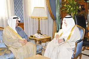 السفير الشيخ حمد جابر العلي خلال لقائه الامير فهد بن عبدالله ال سعود
﻿