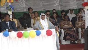 المستشار في الديوان الاميري الشيخ فهد السعد خلال مشاركته في احتفالات افريقيا الوسطى بالذكرى 50 لاستقلالها