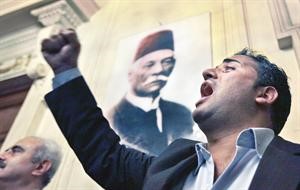 الوفد والإخوان: لم ننسق حول الانسحاب.. والائتلاف وارد