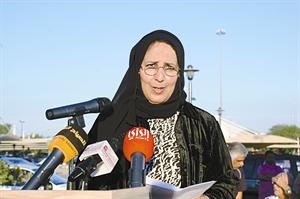 كفاية العلبان تلقي كلمتها
