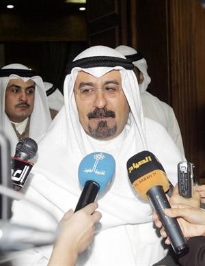 الشيخ دمحمد الصباح متحدثا الى وسائل الاعلام﻿