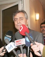 الحريري يوافق على «أولوية» شهود الزور في جلسة الأربعاء بشرط عدم التصويت ورعد للمتآمرين على المقاومة عبر المحكمة: «روحوا بلطوا البحر»!