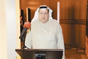 محمد الغانم متحدثا خلال المؤتمر الصحافي