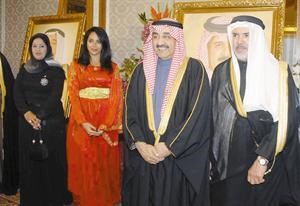 رئيس مجلس الامة جاسم الخرافي والسفير الاماراتي خلال الاحتفال﻿