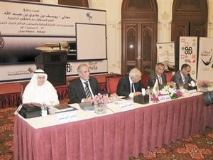 احمد بهبهاني وابراهيم نافع على المنصة﻿