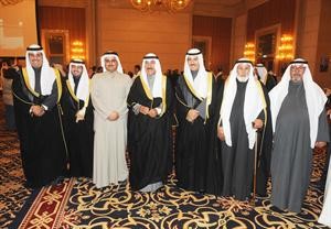 الشيخ جابر العبدالله والشيخ احمد الجابر واياد الخرافي وعدد من الحضور
﻿