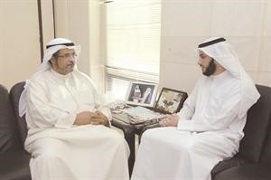 الزميل ناصر الخالدي يحاور رئيس لجنة المناقصات احمد الكليبسعود سالم