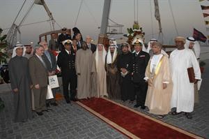 السفير الشيخ سالم المعشني والشيخ علي الجابر والشيخ دصباح جابر العلي وعدد من السفراء مع طاقم السفينة 	محمد ماهر﻿