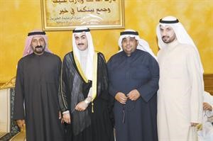 خالد خليف وجابر المطرفي وحمد المحمد يباركون