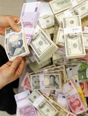 بداية النهاية لهيمنة الدولار