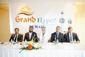 جانب من المؤتمر الصحافي متين غوزال
