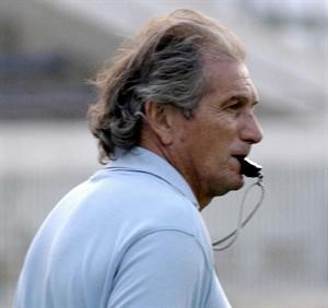 مدرب الاهلي البرتغالي مانويل جوزيه عاد لاعادة الانتصارات للقلعة الحمراء﻿