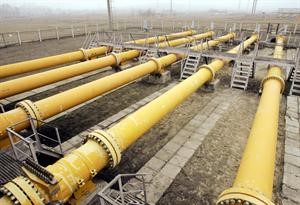 نفط الكويت وقعت عقدين لانشاء خطوط انابيب لنقل الغاز لمحطات الكهرباء﻿