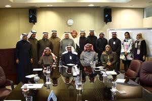 محمد الرومي وعواطف الشاهين مع المهندسين المتدربين من وزارة الكهرباء
﻿