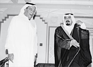 الراحل العم خالد يوسف المرزوق مع الشيخ احمد العبدالله