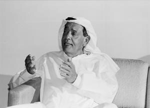 الفقيد العم خالد يوسف المرزوق رحمه الله متحدثا في احدى المناسبات﻿
