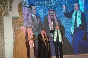 سمو رئيس مجلس الوزراء مكرما رئيس الوزراء التركي كرم ذياب