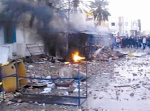 صورة ماخوذة من شريط فيديو لاعمال العنف التي شهدتها مدينة دوز امس الاول اپ
﻿