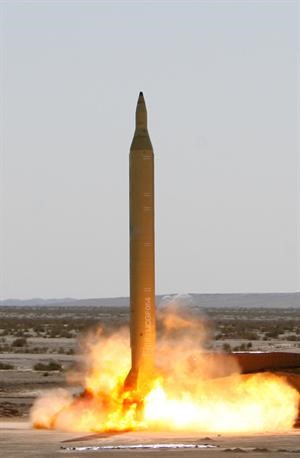 احدى تجارب الصواريخ الايرانية 	ارشيف﻿