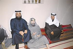 زيد العازمي ومانع العجمي في متحف فيلكا
