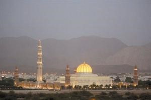 عُمــان.. درة على مر الأزمان