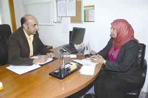 د احمد علاء الدين متحدثا للزميلة زينب ابو سيدو﻿﻿محمد ماهر﻿