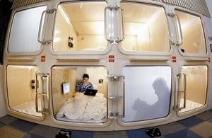 «فنادق الكبسولة».. للنوم فقط لذوي الميزانية المنخفضة